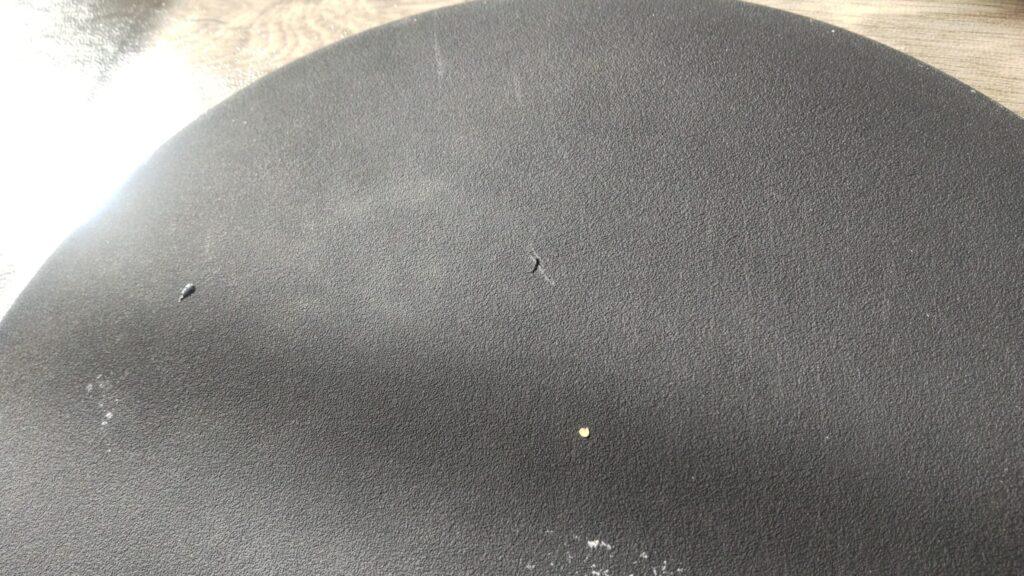 2、黒いモデルだと痛みが目立ちにくいという意外な利点