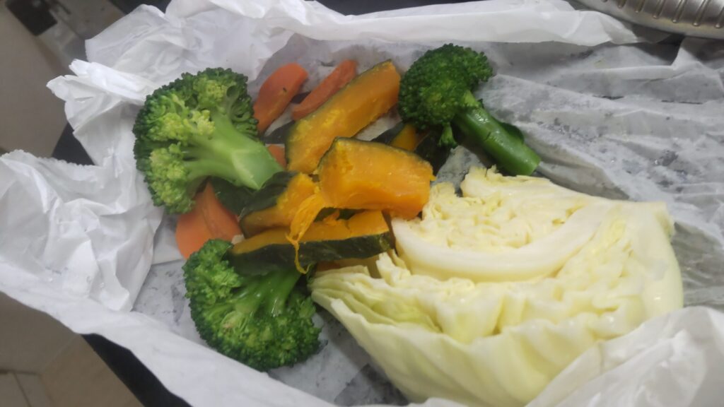 手動のレンジ設定で行う簡単な蒸し料理