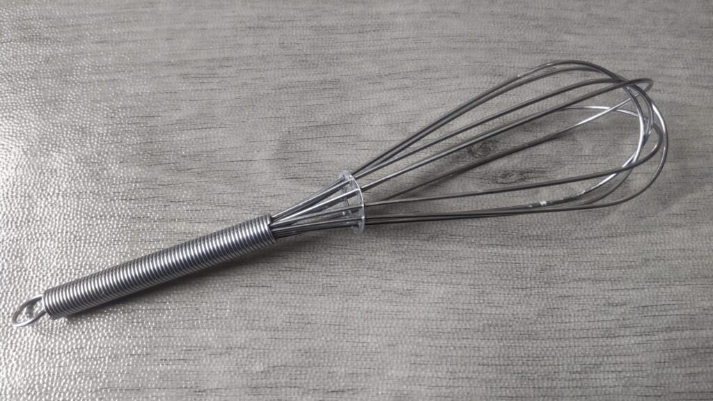 100均のホイッパー・メレンゲ用泡立て器も優秀